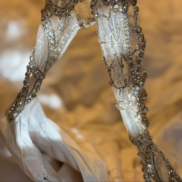 GALINA Signature Ivory Wedding Gown 16W crystals shoulder straps good condition - Picture 5 of 16